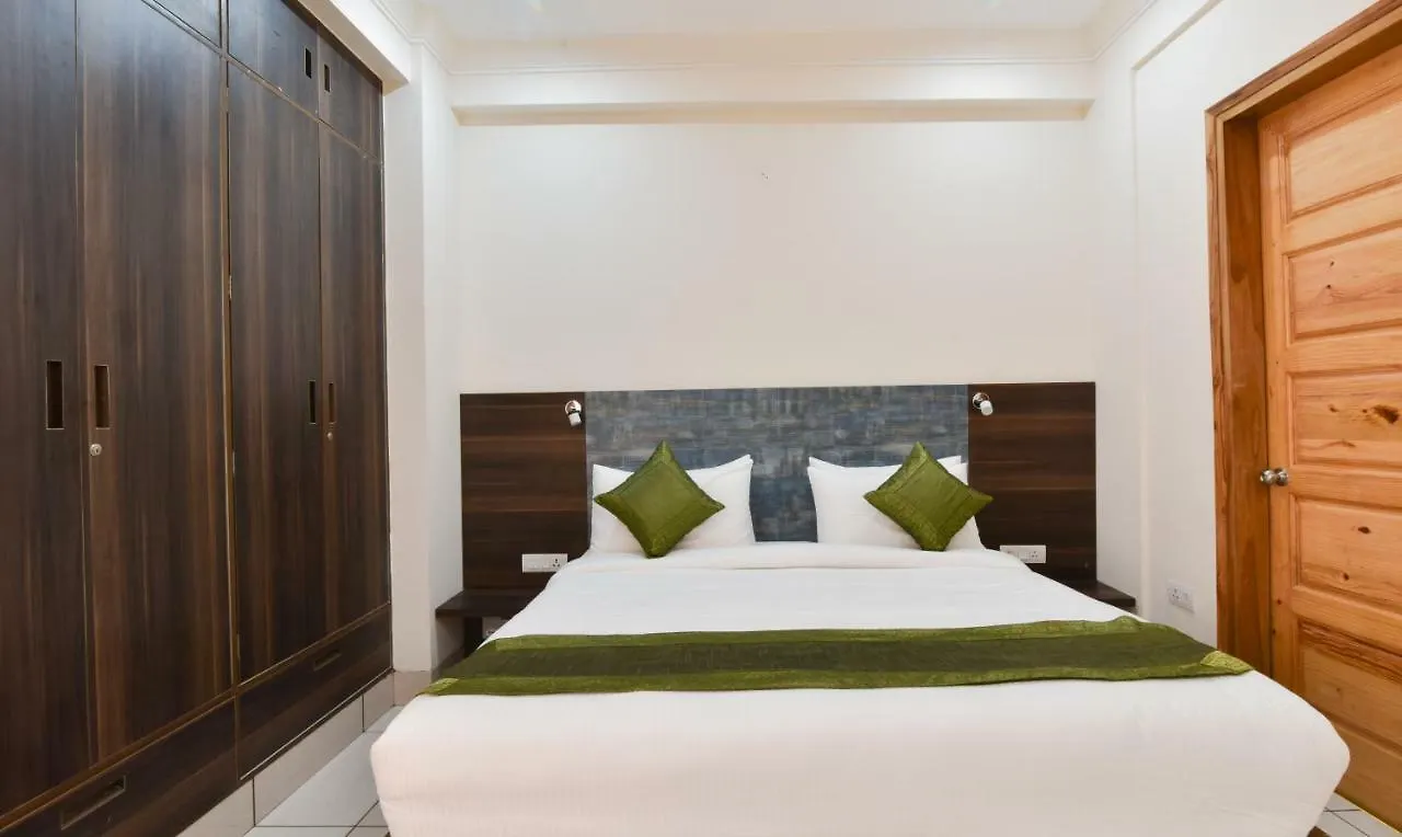 Hotel Treebo Trend Essence Near Huda City Center Gurgáon